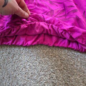 New with Tag The Avenue Elora top